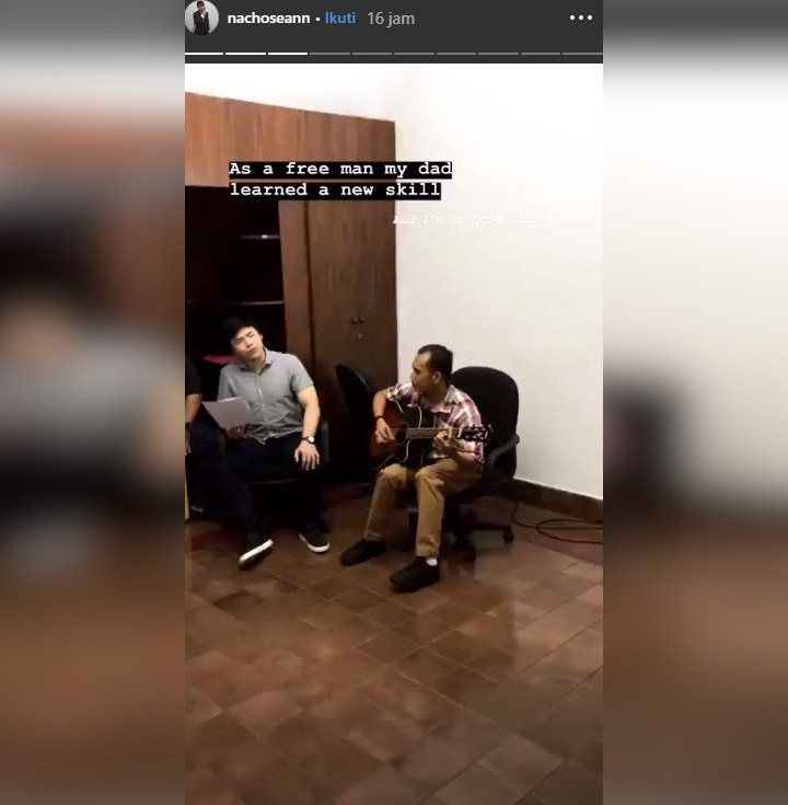 Ahok nyanyi lagu cinta
