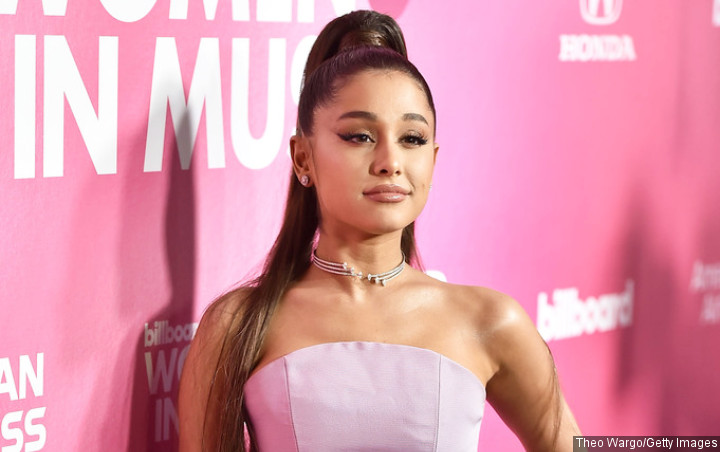 Ariana Grande Sindir Produser Grammy Awards Usai Putuskan Batal Tampil