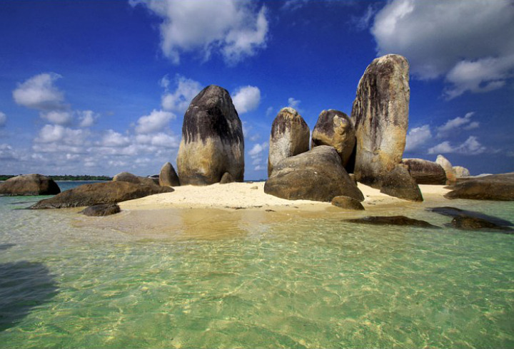 Pulau Laskar Pelangi Alias Pulau Belitung yang Indah
