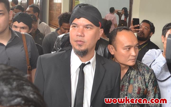 Pengacara Ahmad Dhani Beber Soal Ricuh di Sidang Surabaya, Ini Kronologinya