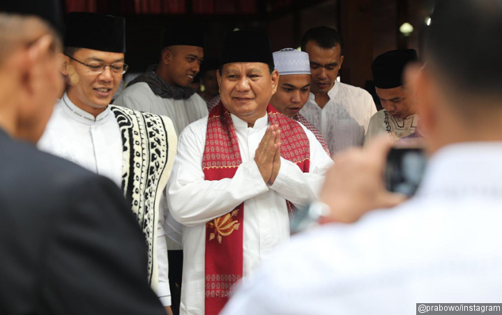 Disambut Warga Purbalingga, Prabowo: Terima Saja Kalau Ada yang Bagi-Bagi Uang