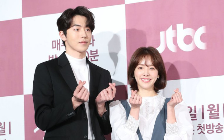 Nam Joo Hyuk dan Han Ji Min Mesra di Pemotretan, Fans Puji Serasi
