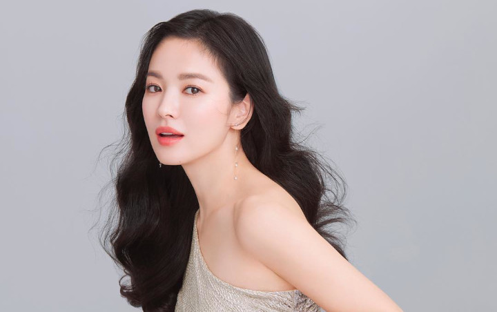 Song Hye Kyo Cuek Pamer Foto Cantik Usai Heboh Isu Cerai dengan Song Joong Ki