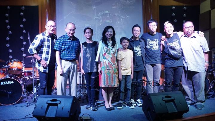 Kompetisi Drum Online