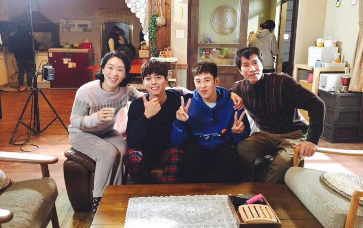 Park Bo Gum - Baek Ji Won Dukung Musikal P.O, Netter Baper Keluarga 'Encounter'