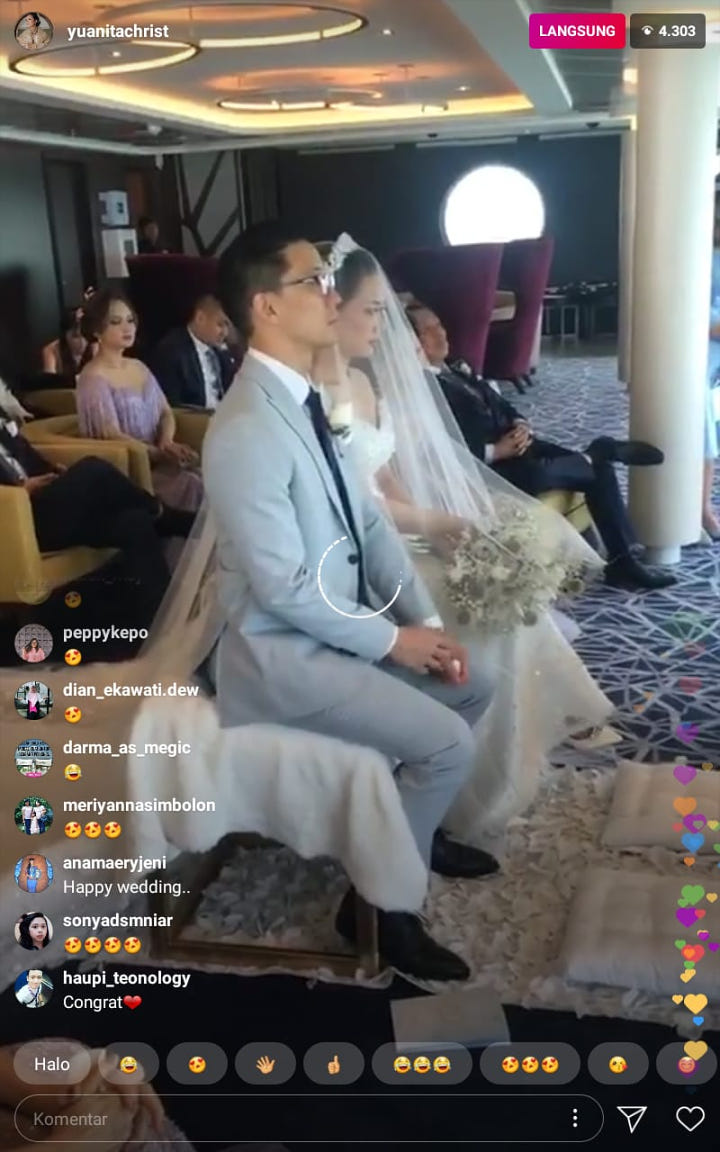 Yuanita Christiani Nangis di Pernikahan