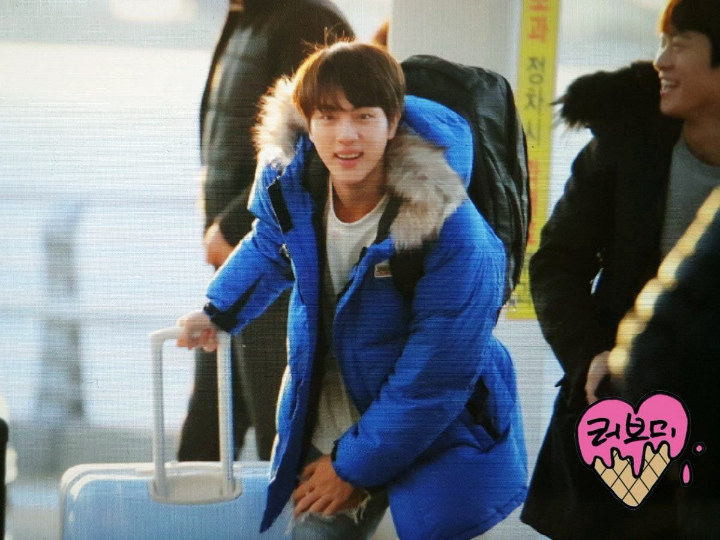 Jin BTS Ogah Umbar Aurat 1