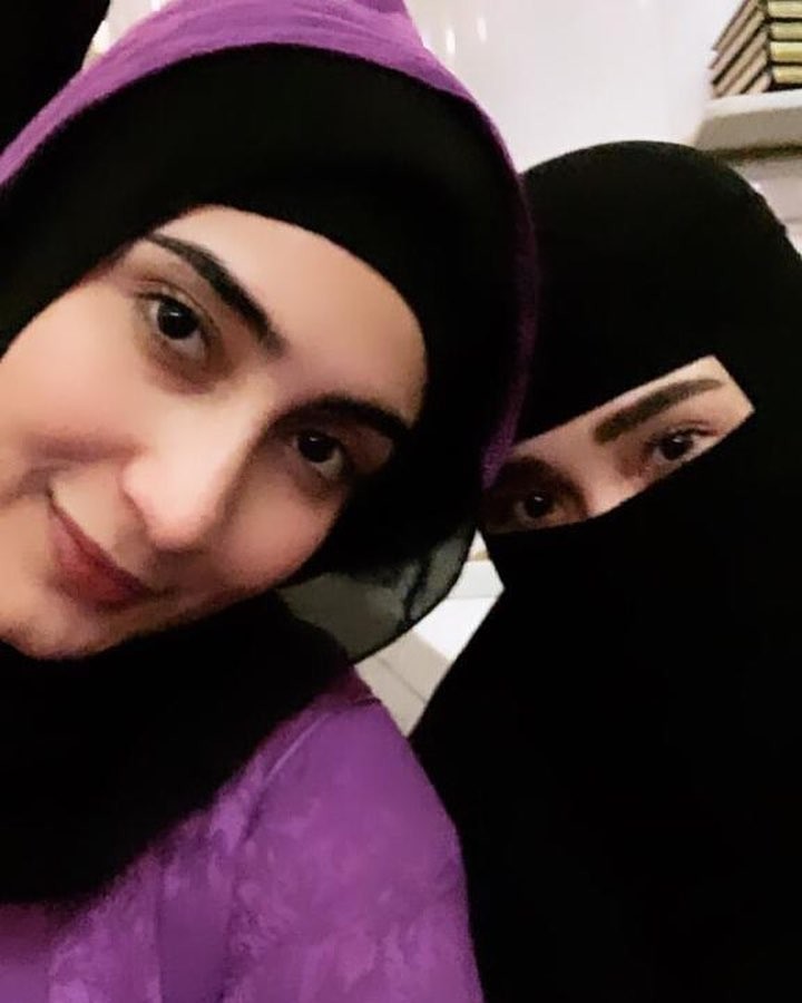 Sampai di Tanah Suci, Ayu Ting Ting Jadi Sorotan Unggah Foto Bercadar