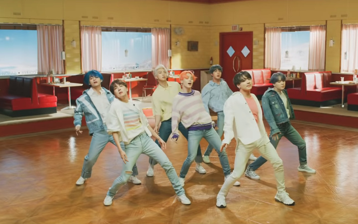 BTS Rilis Teaser Kedua 'Boy With Luv', Visual Ganteng Dan Suara Lembut Jadi Sorotan
