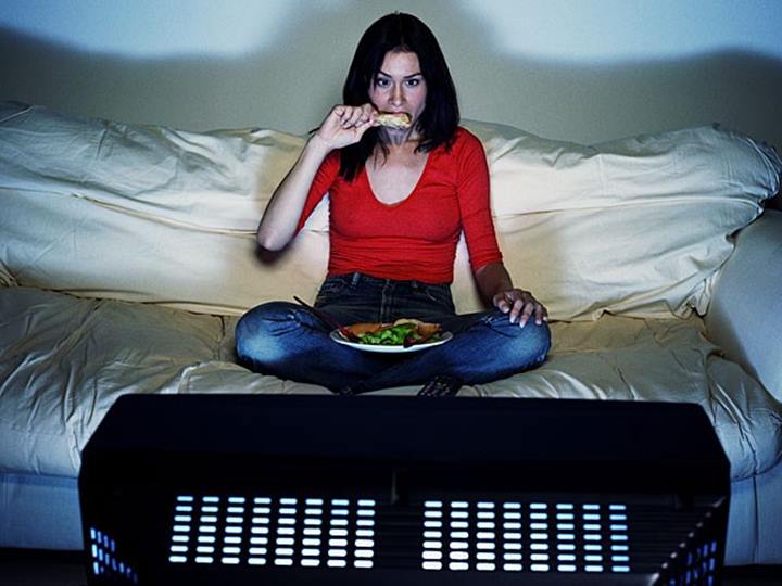 Makan Terlalu Malam Tingkatkan Risiko Kanker