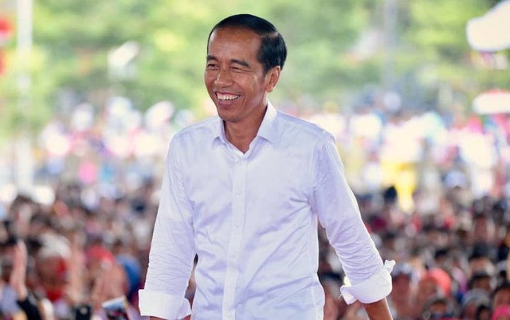 Kanal YouTube Jokowi Sukses Tembus 1 Juta Subscriber, Bakal Pamer Gold Play Button?