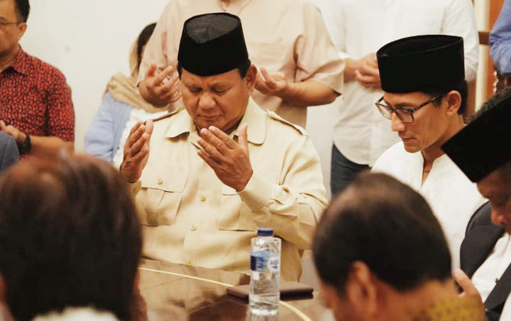PKS Akui Percaya Quick Count Meski Prabowo Sujud Syukur Klaim Kemenangan