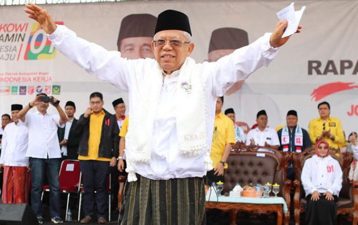 Pendukung Prabowo-Sandiaga Uno Gelar Aksi Sujud Syukur, Ma'ruf Amin Serahkan pada Pihak Berwenang