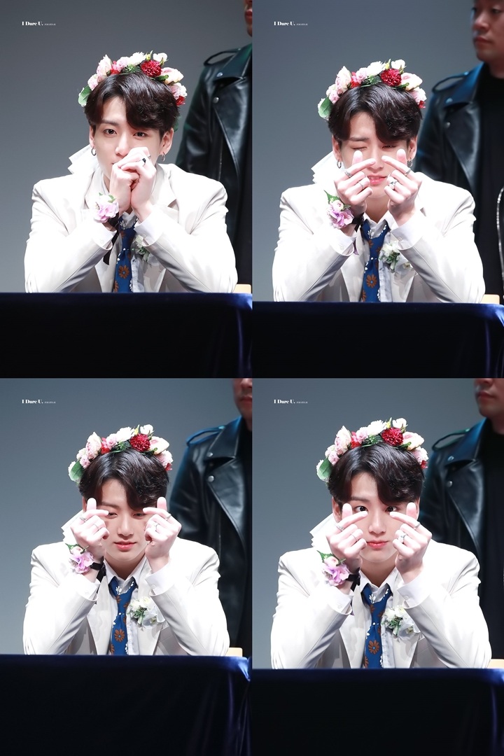 Jungkook di Fansign Terbaru