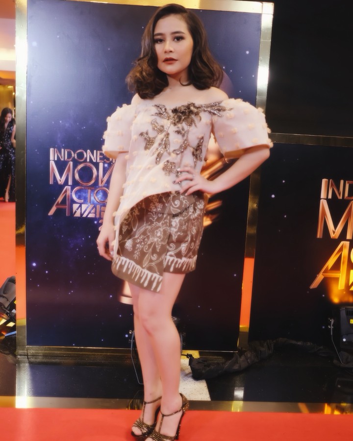 Cantik Pakai Baju Bergaya Tradisional di Indonesian Movie Actors Awards 2018