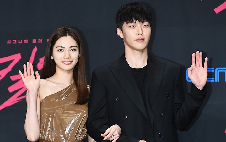 Nana dan Jang Ki Yong Saling Tatap Mesra Usai Syuting 'Kill It', Ramai Diminta Pacaran