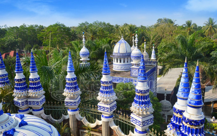 7 Destinasi Wisata Religi Islam di Jawa Timur yang Dapat Kalian Kunjungi Selama Ramadhan