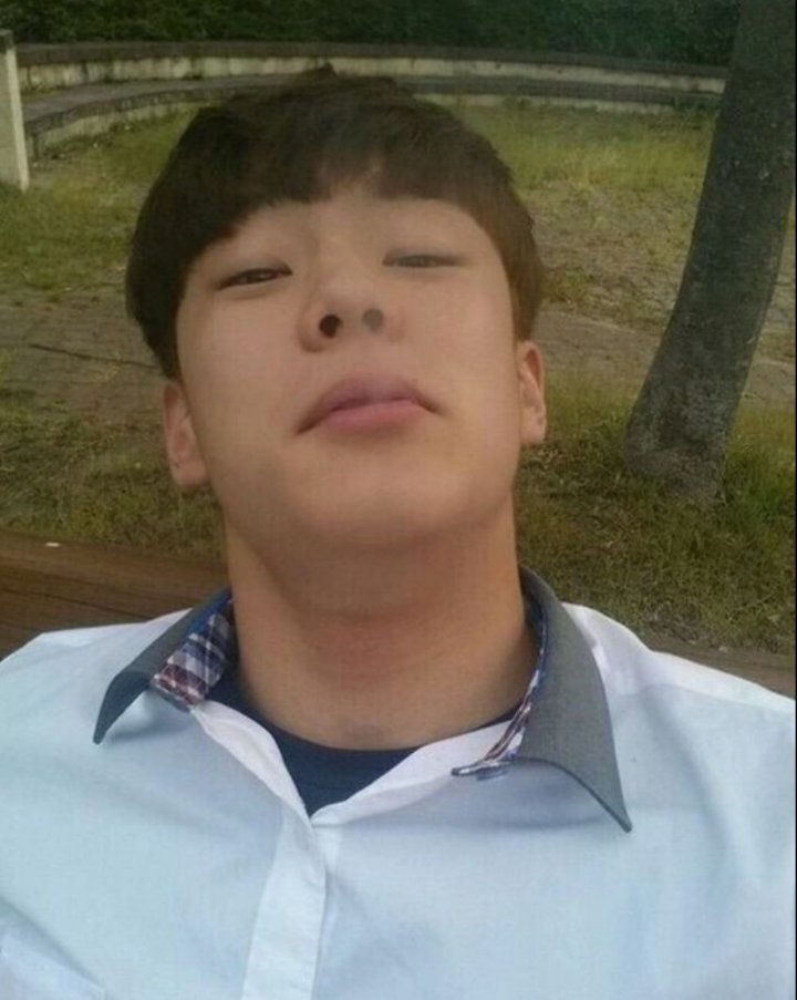 Visual Dipuji, Peserta \'Produce X 101\' Asal JYP Tuai Kontroversi Usai Beredar Foto Merokok