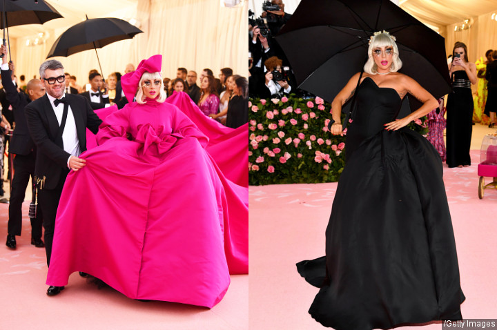 Penampilan Spektakuler Lady GaGa Pakai Empat Lapis Baju