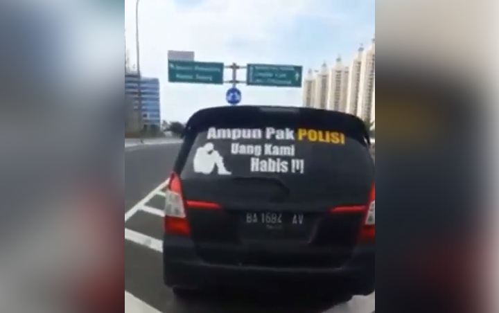  Viral Mobil Berstiker 'Ampun Pak Uang Kami Habis' Ditilang, Polisi Minta Pengendara Tak Provokatif