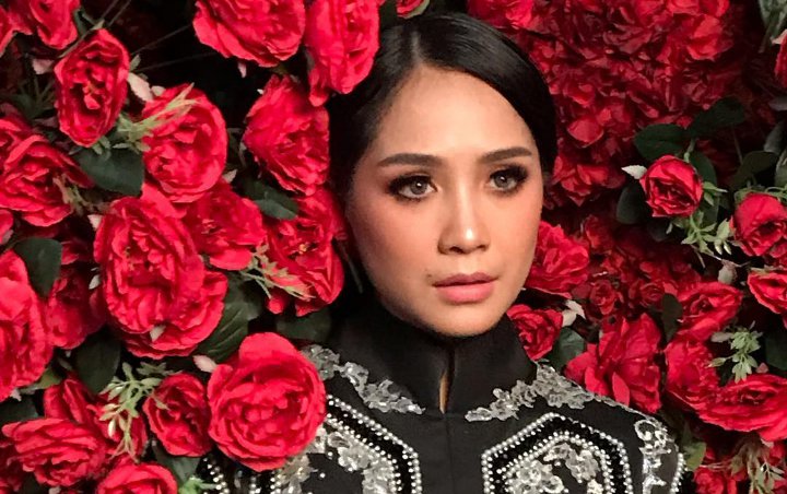 Nagita Bikin Syok Pakai Baju 'Kresek' dan Gaun 'Serbet', Fans Salfok Perut Berisi Curiga Hamil