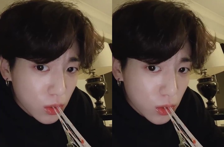 Lucunya Jungkook BTS Dimarahi Fans Gara-Gara Pamer Makan Pizza di Bulan Puasa