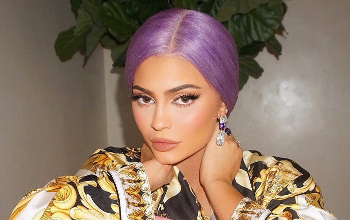 Produk Skincare Kylie Jenner Dianggap Berbahaya dan Merusak Kulit, Ahli Kecantikan: Jangan Dipakai!