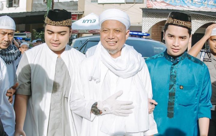 Kondisi Ustaz Arifin Ilham Kritis di ICU, Putra Sulung dan Istri Keempat Kompak Minta Doakan
