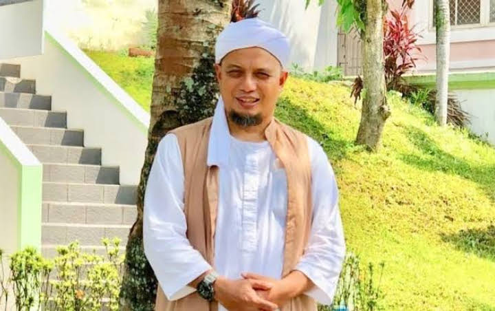 Ustaz Arifin Ilham Sudah Bantu Mualafkan Ratusan Orang, Pelayat Diminta Pakai Baju Putih