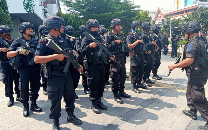 Polisi Usut Penyebar Hoaks Brimob Pukuli Bocah di Kampung Bali