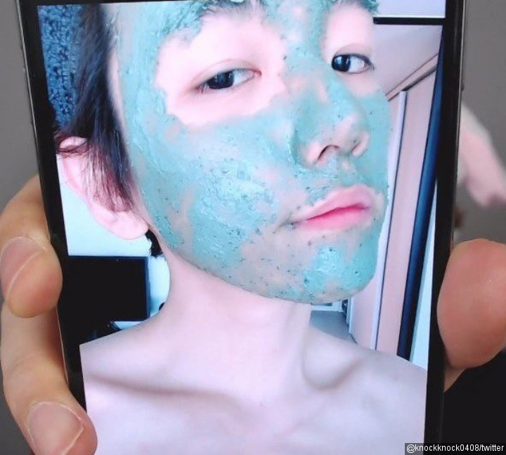 Baekhyun EXO Pamer Foto Telanjang Dada, Bagian Tubuh Ini Jadi Perbincangan