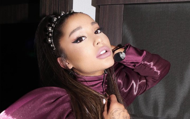 Patung Lilin Ariana Grande Ini Bikin Fans Marah