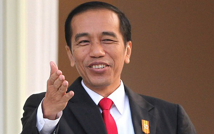 Jokowi Cerita Kuker ke Pasar Sukawati, Warganet Justru Salah Fokus ke Ajudan