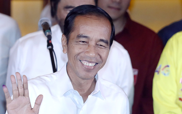 Jokowi Akui Sistem Zonasi PPDB Bermasalah, Mendikbud Revisi Aturan