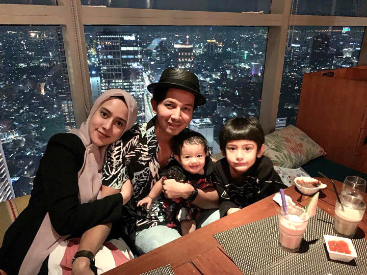 Habiskan Waktu Bersama dengan Makan Malam