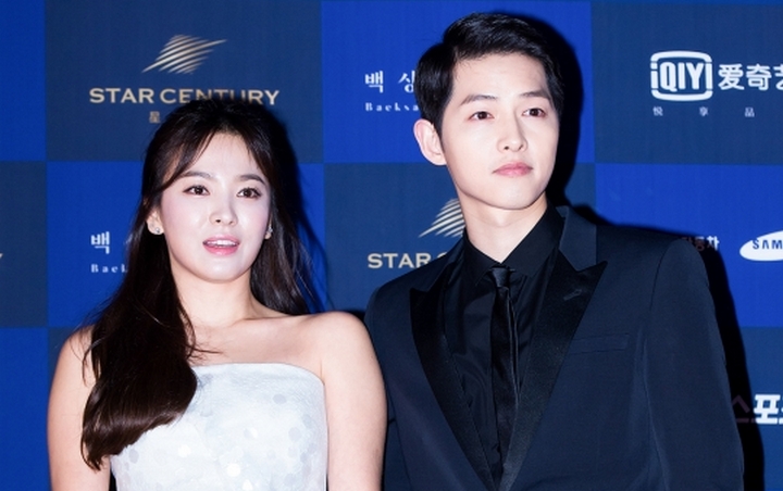 Song Hye Kyo Tangisi Pernikahan, Song Joong Ki Disebut Sudah Lama Lepas Cincin Kawin