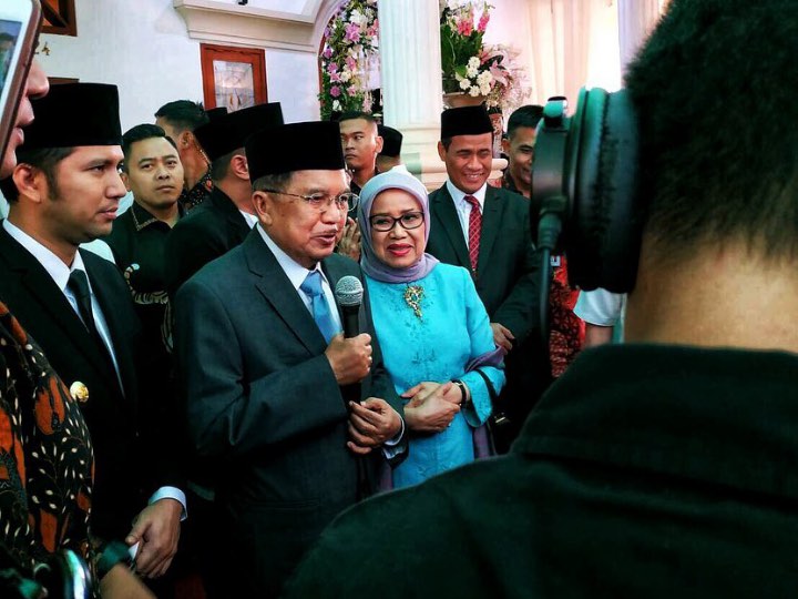 Berlangsung Sakral, Wapres Jusuf Kalla Jadi Saksi Pernikahan Putri Gubernur Jawa Timur Khofifah