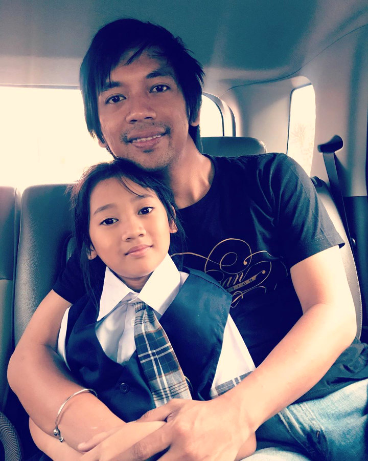 Rian Tetap Antar Anak di Tengah Perseteruan dengan Rai D'Masiv