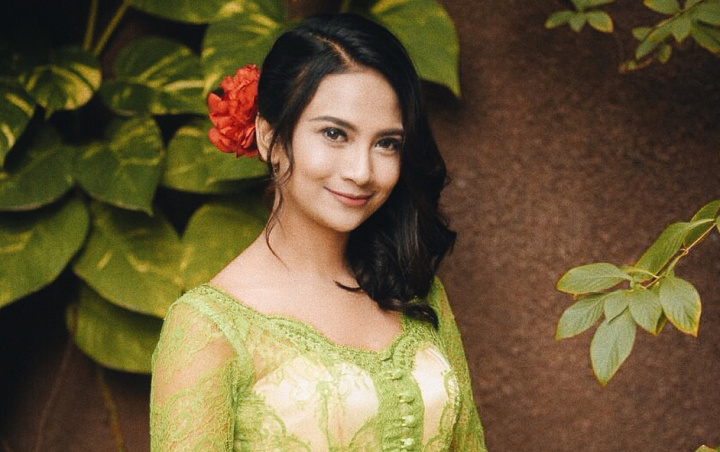 Vanessa Angel Liburan Bareng Mantan Pacar ke Bali, Pakai Kalung Huruf Ini Jadi Sorotan