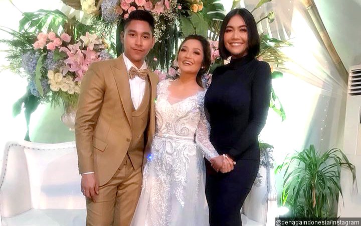 Hadiri Pernikahan Siti Badriah, Denada Cemaskan Sang Putri di Singapura