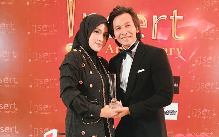 Tak Mau Kalah Dengan Suami, Gombalan Fairuz A. Rafiq Berhasil Bikin Sonny Septian ‘Meleleh’