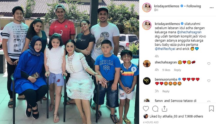 Krisdayanti Kompak Bareng Atha Jenguk Cucu