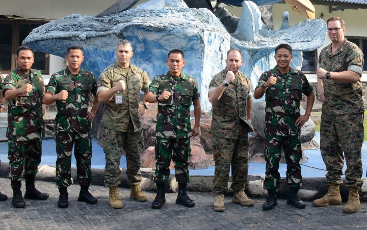 Momen Idul Adha, Marinir Indonesia Kenalkan Tradisi Tahunan ke Tentara Amerika