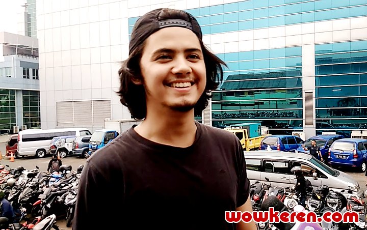 Aliando Cerita Keseruan Syuting di Maroko, Akui Nyesel Tak Bawa Pulang Buah Ini