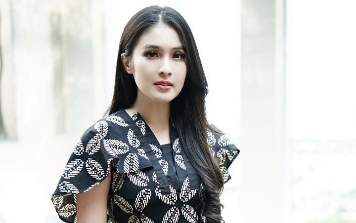 Sandra Dewi Cantik Langsing Saat Hamil Tua 38 Minggu, Bikin Penasaran Perutnya Dimana