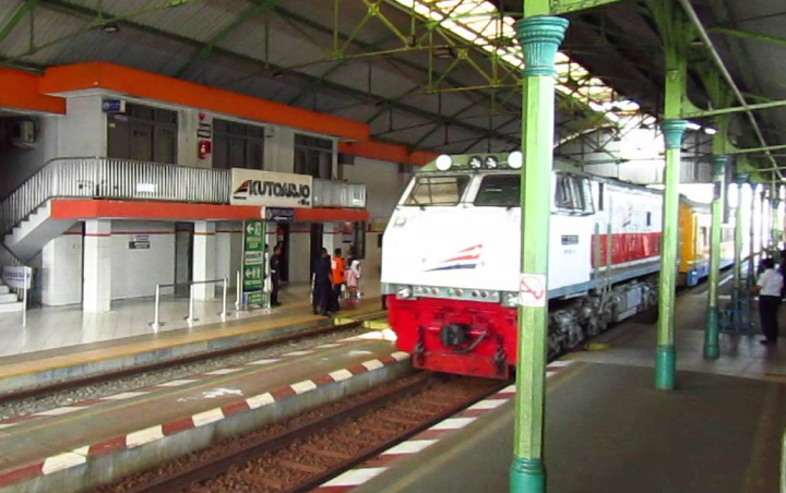 Tiket Kereta Api Lokal Harus Dibeli Via Aplikasi Mulai Keberangkatan 1 September 2019