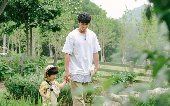 Cara Lee Seung Gi Urus Anak-Anak di 'Little Forest' Kembali Jadi Sorotan