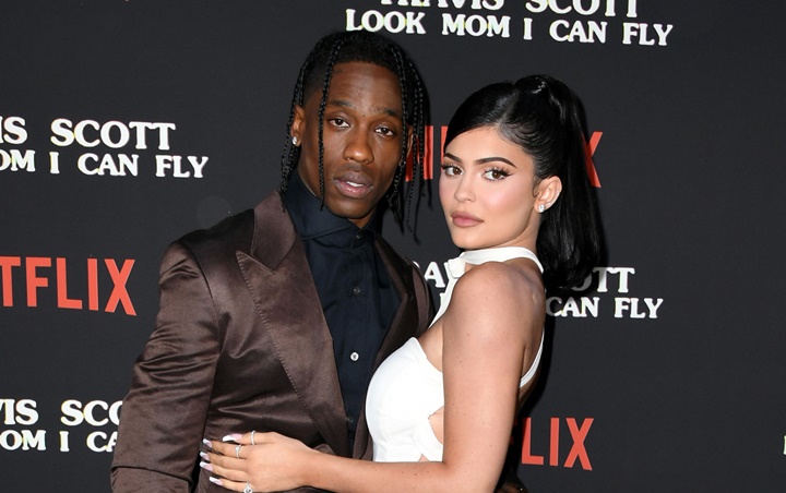 Kylie Jenner dan Travis Scott Ajak Sang Putri Debut di Red Carpet, Dijamin Bikin Gemas