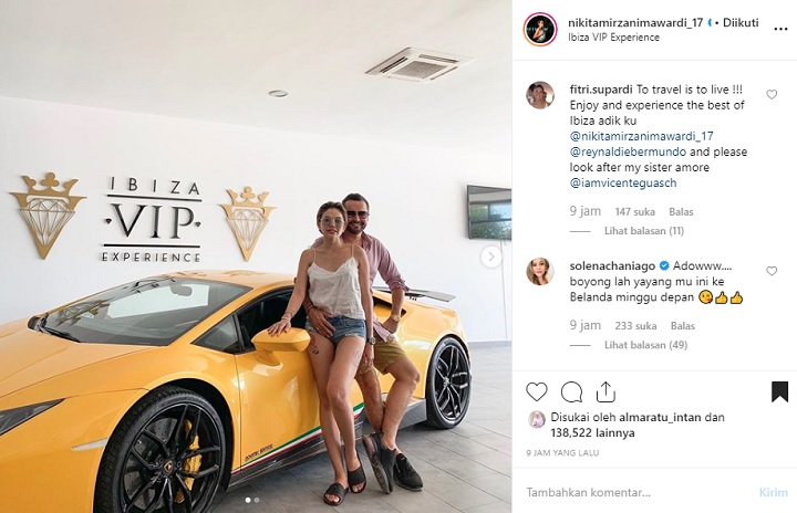 Tangan Pacar Bule Nikita Mirzani Bikin Salfok