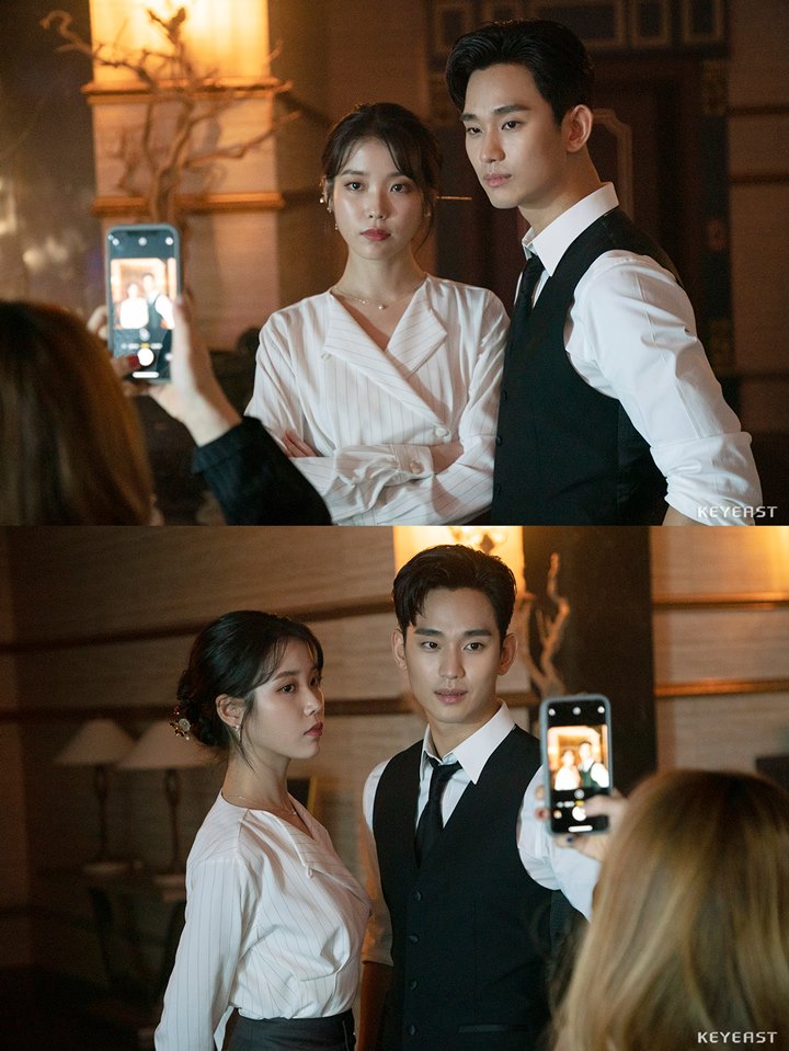 Tak Ketemu di Drama, Intip Foto Keren Kim Soo Hyun dan IU di Lokasi \'Hotel Del Luna\'
